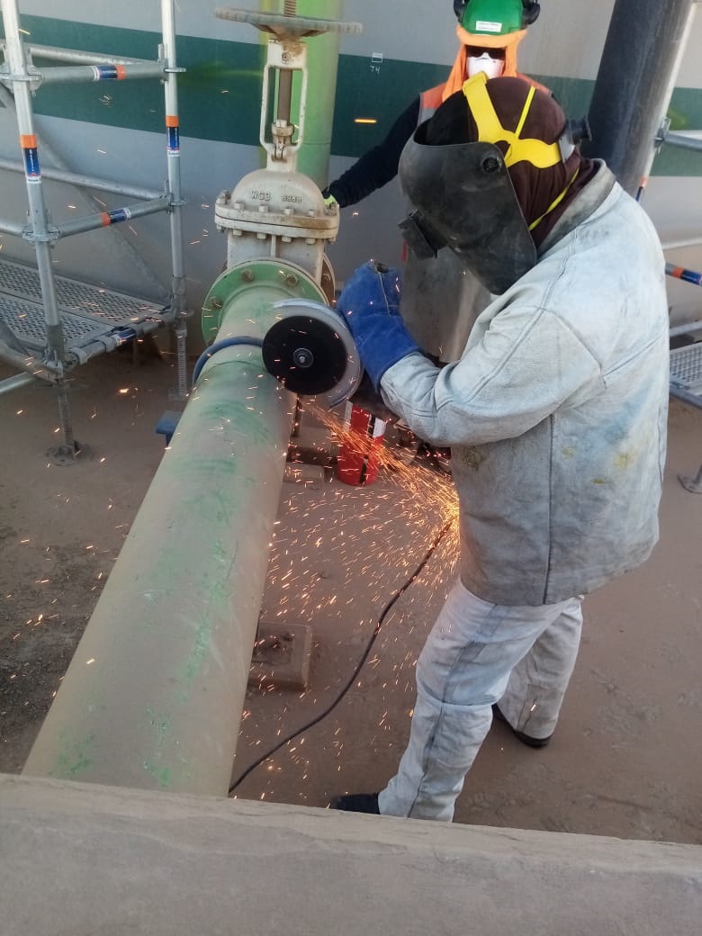 Mantenimiento mecánico en tuberías - esmerilado